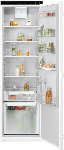 Lodówka do zabudowy Electrolux 600 ERD6DE18S1 177,2cm 32 dB_2.jpg