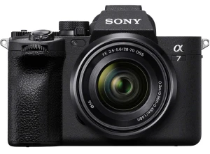 parat Sony A7 IV + Obiektyw Sony 28–70 mm F3.5–5.6
