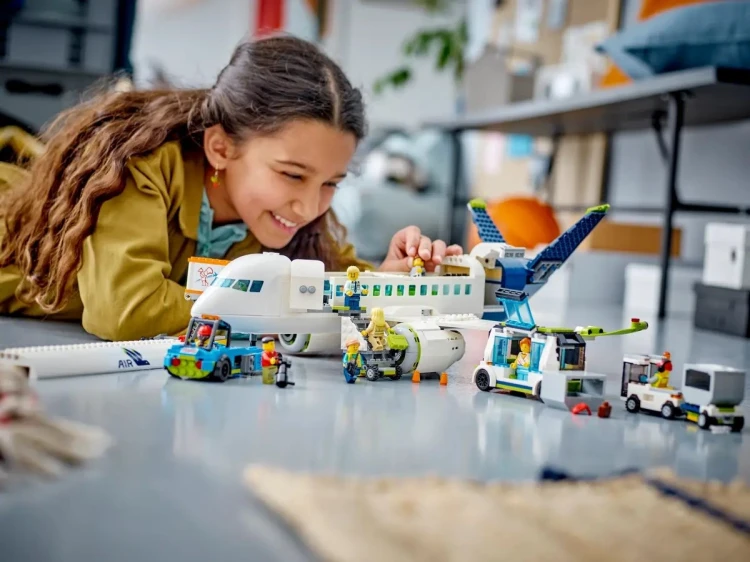 LEGO City 60367 Samolot pasażerski_8.jpg