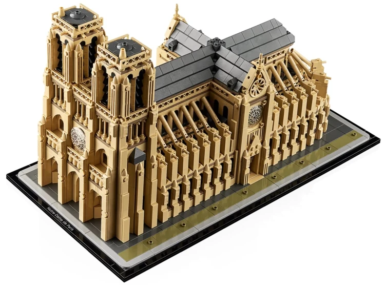 LEGO Architecture 21061 Notre-Dame w Paryżu_6.jpg