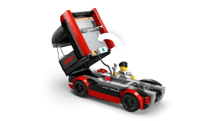 Klocki Zestaw LEGO CITY 60445 F1 Ciężarówka z bolidami RB20 i AMR24_6.jpg