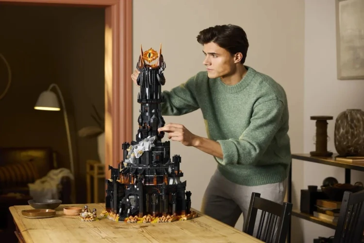 Klocki LEGO Władca Pierścieni: Barad-dûr 5471 elementów 18+_18.jpg