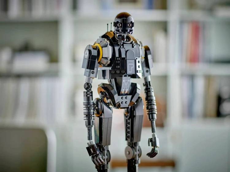 LEGO Star Wars 75434 Droid Bezpieczeństwa K-2SO_6.jpg