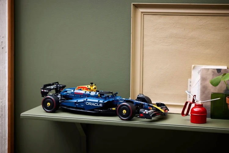 LEGO Technic Bolid F1 Oracle Red Bull Racing RB20 42206_13.jpg