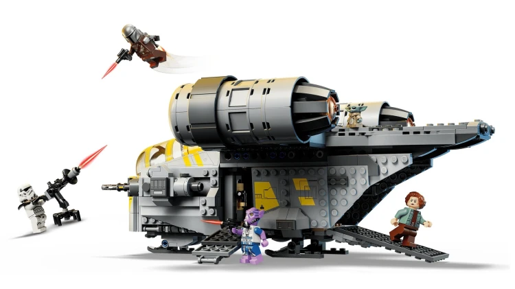 LEGO Star Wars 75447 Razor Crest_11.jpg