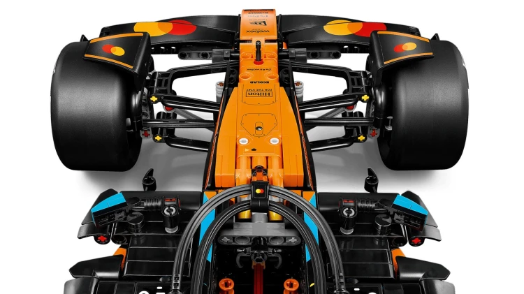 LEGO Technic 42228 Bolid McLaren MCL39 F1_11.jpg