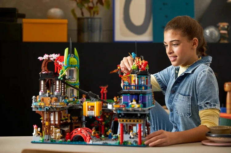 LEGO Ninjago 71799 Rynek miejski_13.jpg