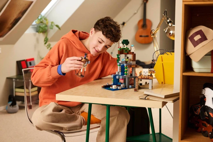 LEGO Minecraft 21597 Diabelska baza_12.jpg