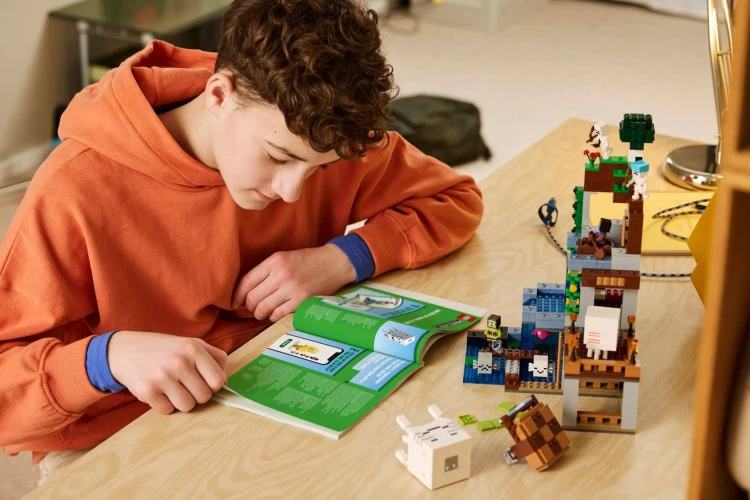 LEGO Minecraft 21597 Diabelska baza_13.jpg