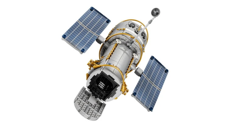 LEGO Icons 11382 Kosmiczny Teleskop Hubble’a_14.jpg