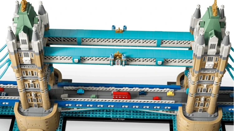 LEGO Architecture 21067 Tower Bridge_11.jpg
