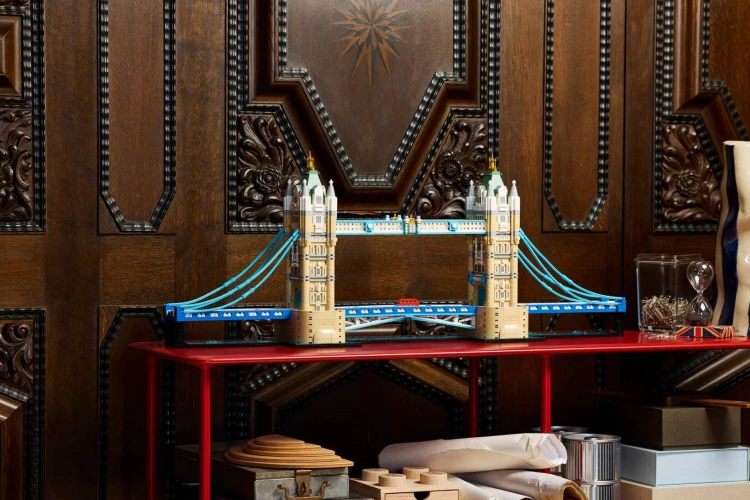 LEGO Architecture 21067 Tower Bridge_13.jpg