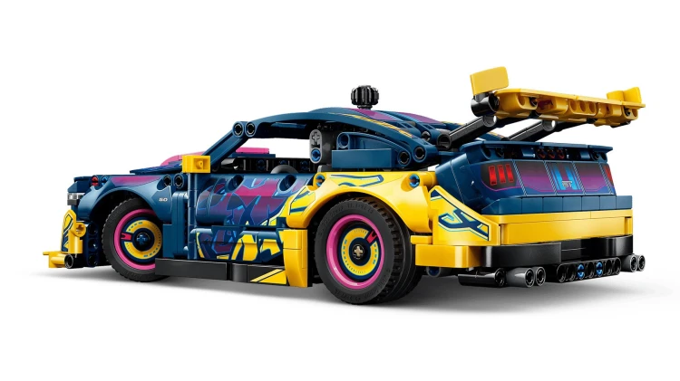 LEGO Technic 42236 Tuningowy Ford Mustang GT_6.jpg