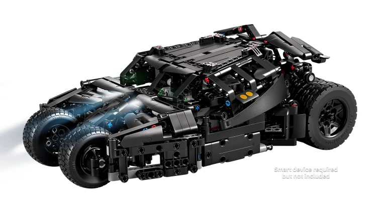 LEGO Technic 42239 Batmobil Tumbler_5.jpg