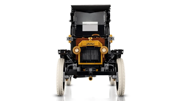 LEGO ICONS 11376 Ford Model T_4.jpg
