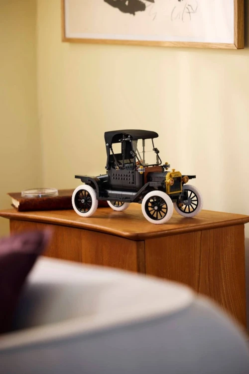 LEGO ICONS 11376 Ford Model T_14.jpg