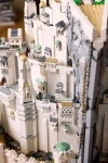 Zestaw LEGO The Lord of the Rings: Minas Tirith 8278 elementów_21.jpg