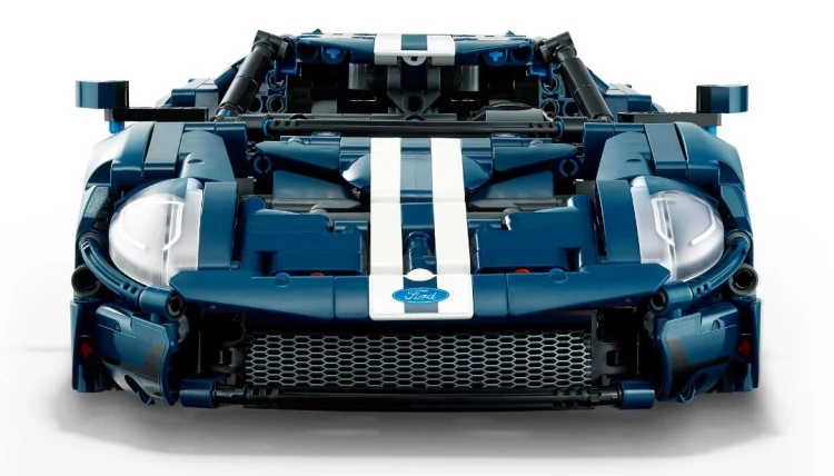 LEGO Technic 2022 Ford GT 42154_4.jpg