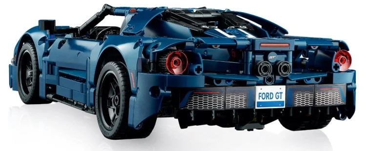 LEGO Technic 2022 Ford GT 42154_6.jpg
