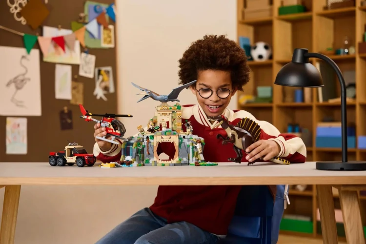 LEGO Jurassic World 76976 Lotnicza misja Spinozaura i Quetzalcoatla_7.jpg