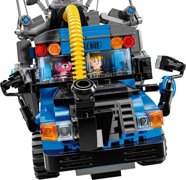 LEGO Fortnite 77073 Bus Bojowy_5.jpg
