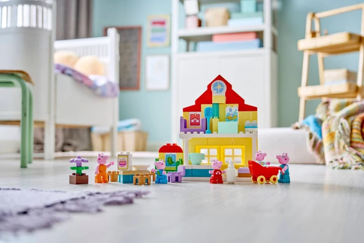 LEGO DUPLO Świnka Peppa Dom rodzinny 10467_11.jpg