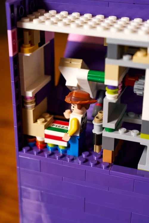 LEGO Disney 43301 Zakładki do książek: Złotowłosa z filmu Toy Story_7.jpg