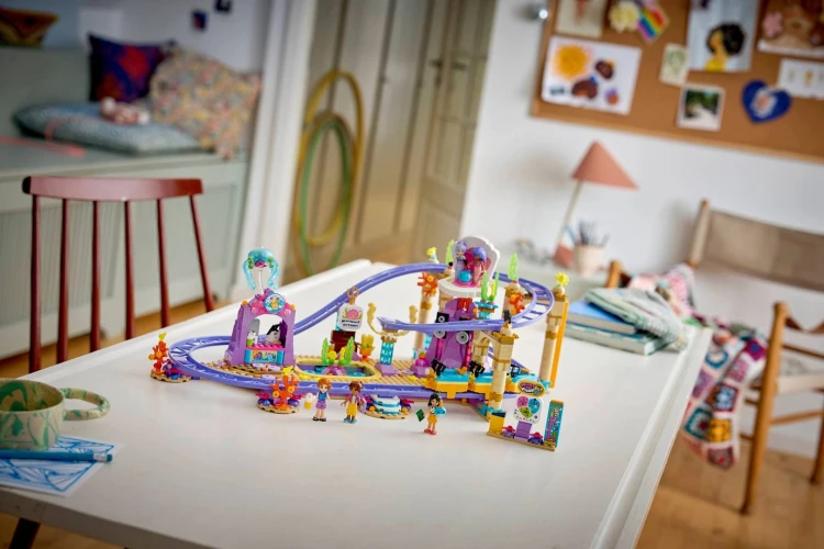 LEGO Friends 42703 Zábavní park: Mořská panna na horské dráze_9.jpg