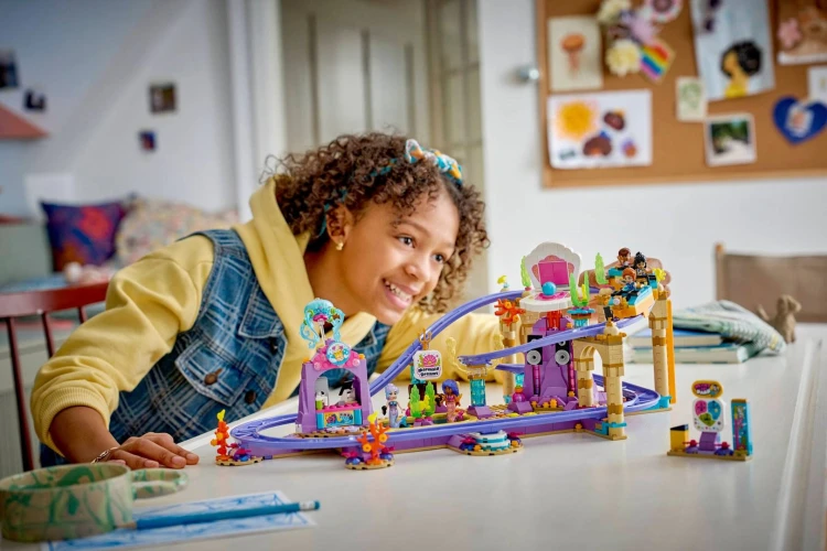 LEGO Friends 42703 Zábavní park: Mořská panna na horské dráze_14.jpg