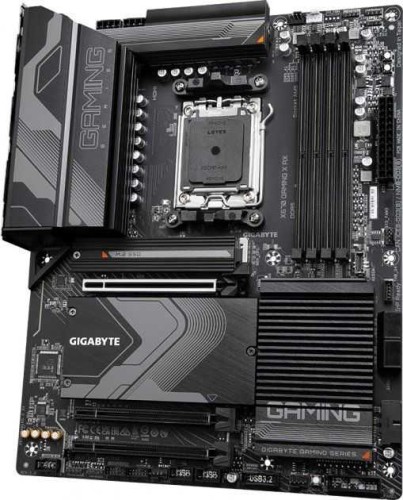 Płyta główna ATX Gigabyte X670 GAMING X AX_2.jpg