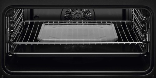Kuchenka mikrofalowa do zabudowy Electrolux EVL6E49X_2.jpg