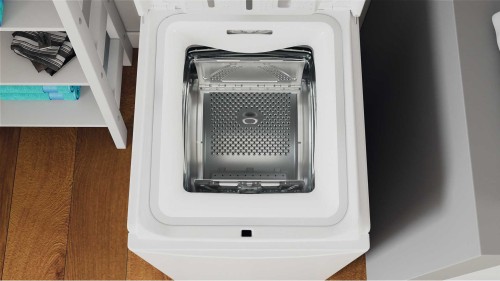 Pralka INDESIT BTW L60400 EE/N 6kg 1000 obr biała_1.jpg