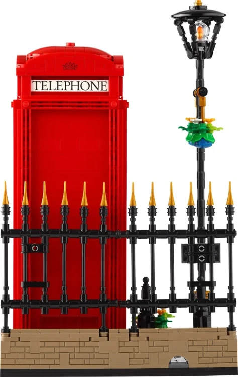 LEGO Ideas 21347 Czerwona londyńska budka telefoniczna_7.jpg