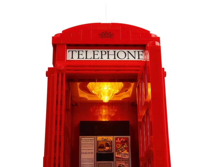 LEGO Ideas 21347 Czerwona londyńska budka telefoniczna_8.jpg