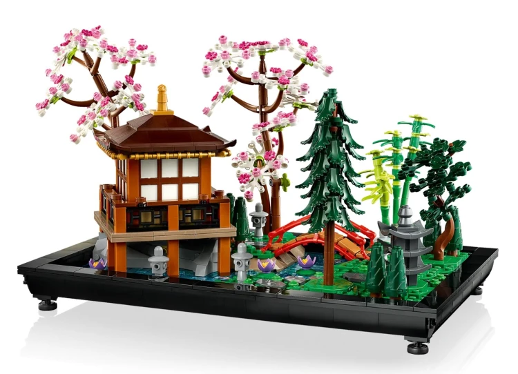 LEGO ICONS 10315 Cichy Ogród_4.jpg